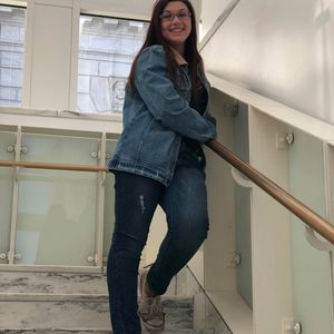 Meet your Posher, Alison